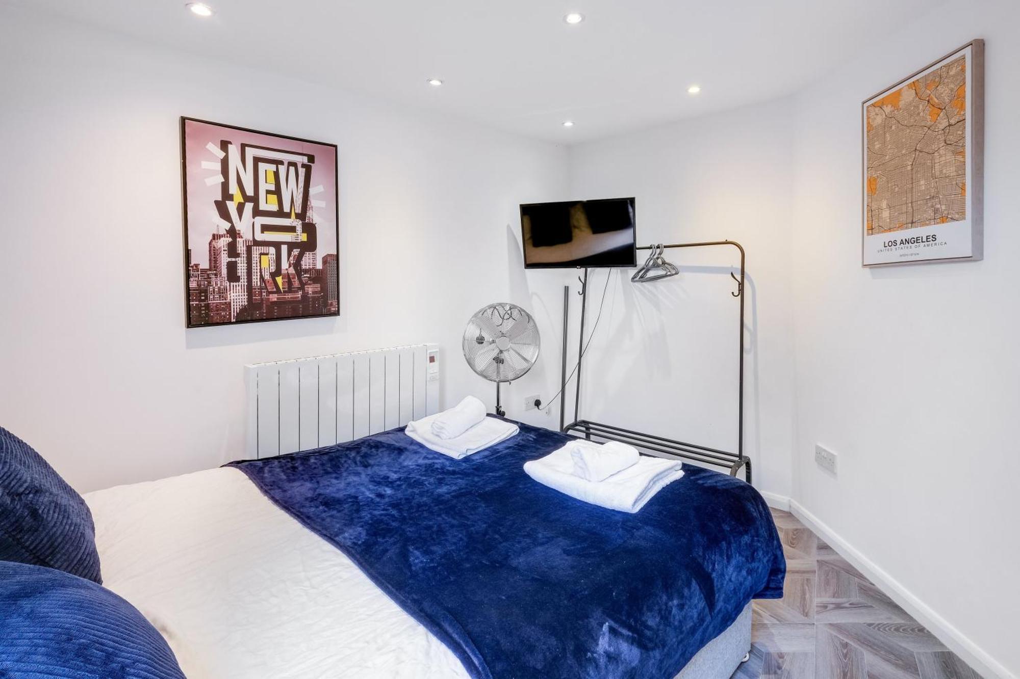 Kings House Apartment Hayes, West London Apt A Northolt  Екстериор снимка