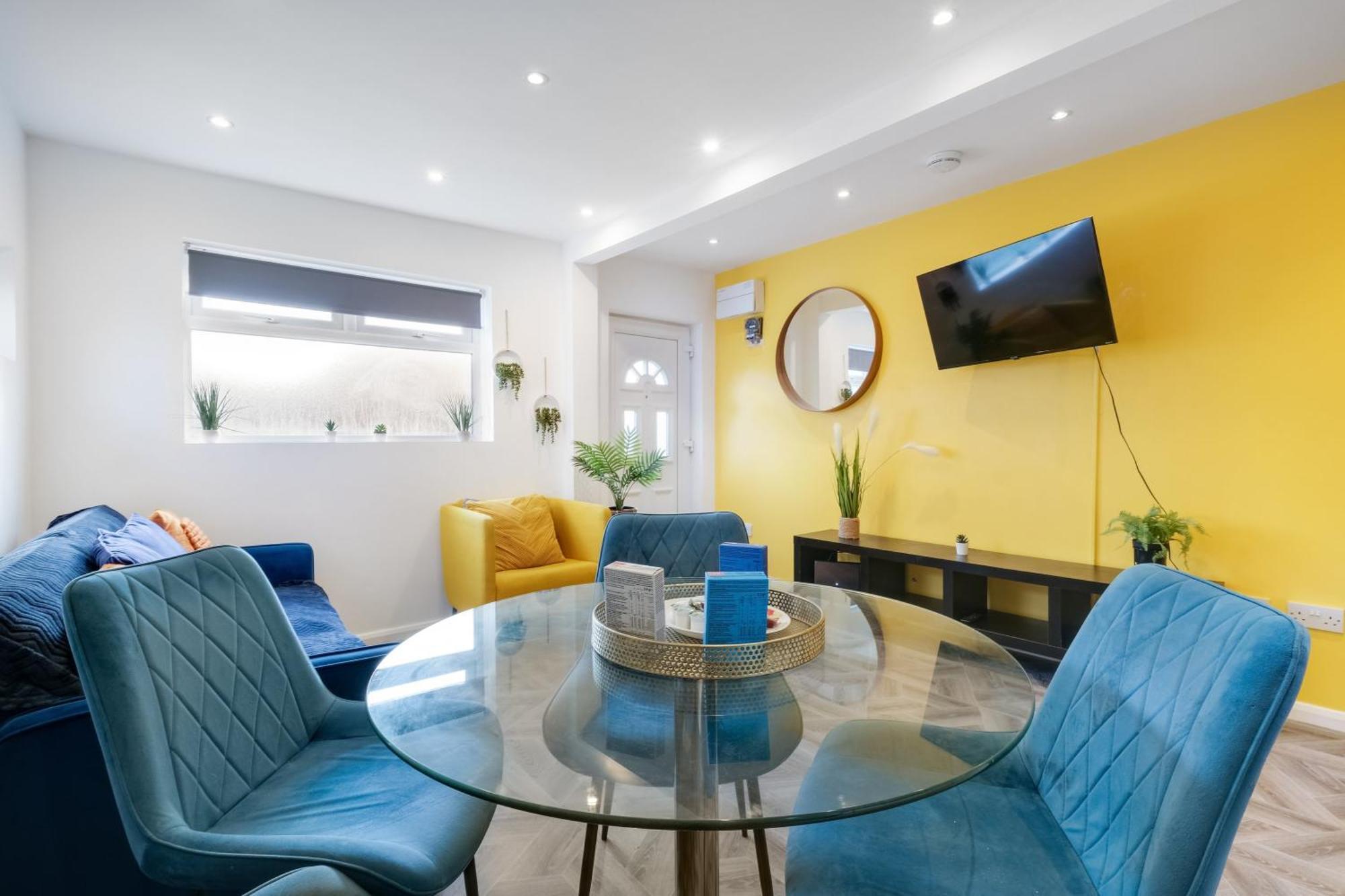 Kings House Apartment Hayes, West London Apt A Northolt  Екстериор снимка